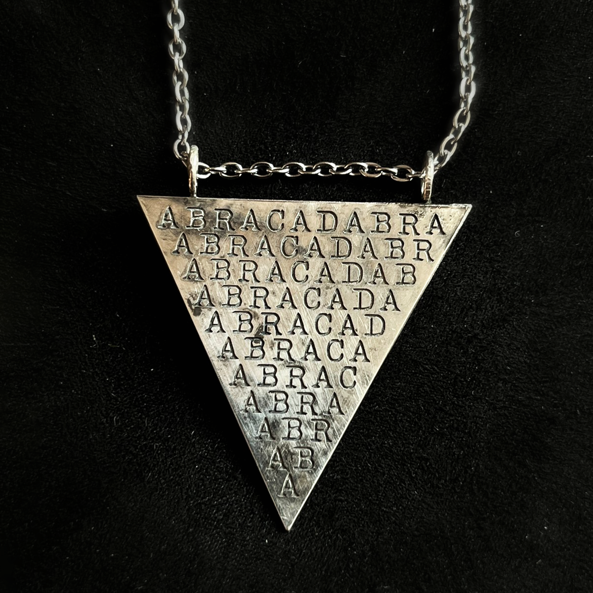 Dije Abracadabra - Hekau Jewelry