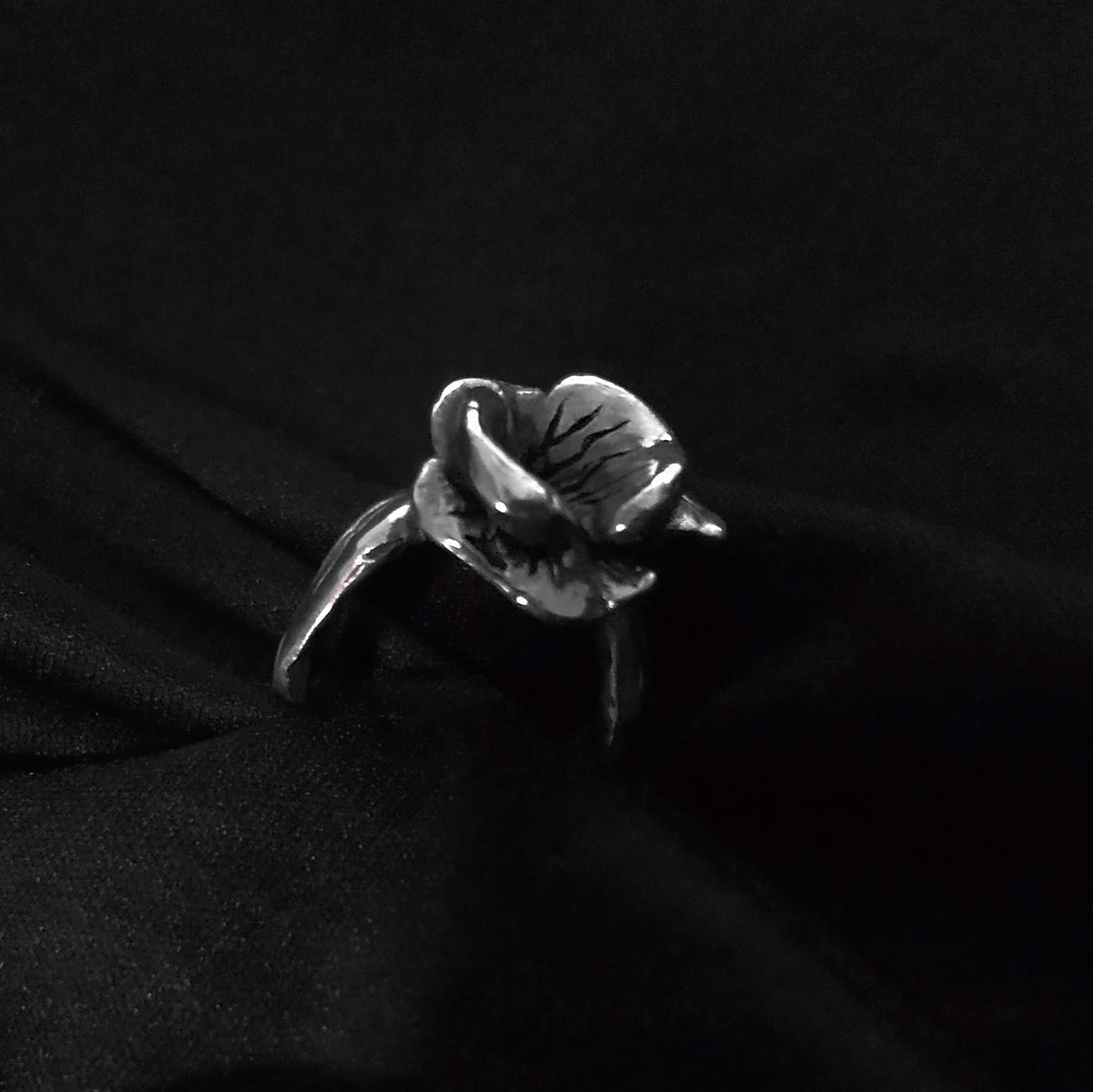 Anillo Flor - Hekau Jewelry