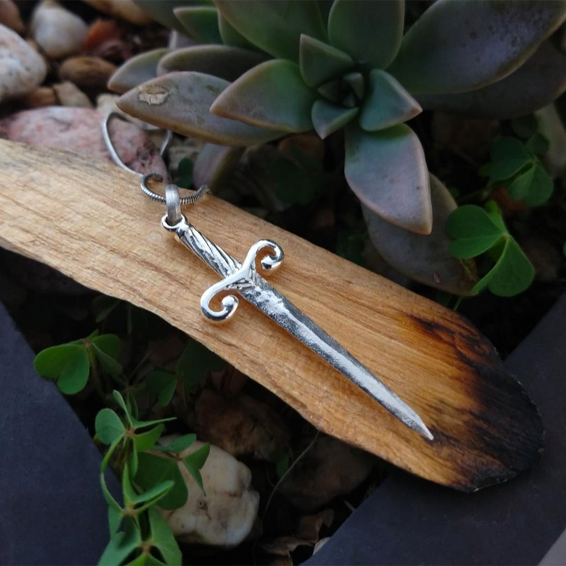 Dije Athame / Daga - Hekau Jewelry