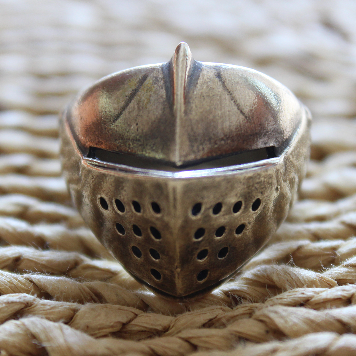 Anillo Casco Medieval - Hekau Jewelry