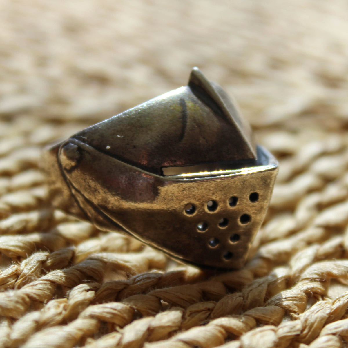 Anillo Casco Medieval - Hekau Jewelry