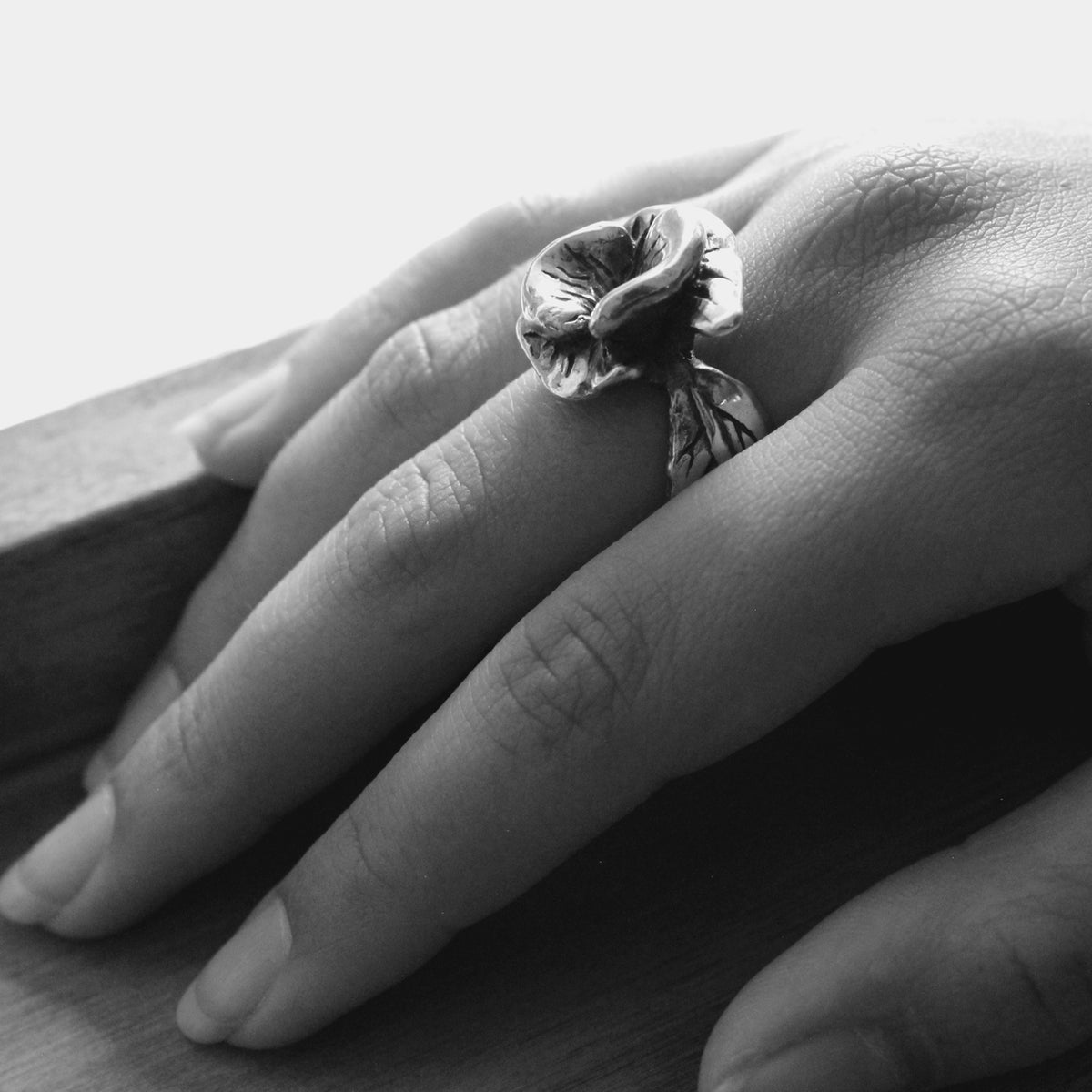 Anillo Flor - Hekau Jewelry