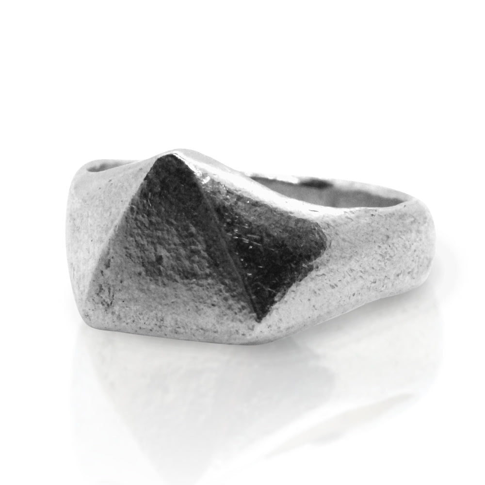 Anillo Triangulo - Hekau Jewelry