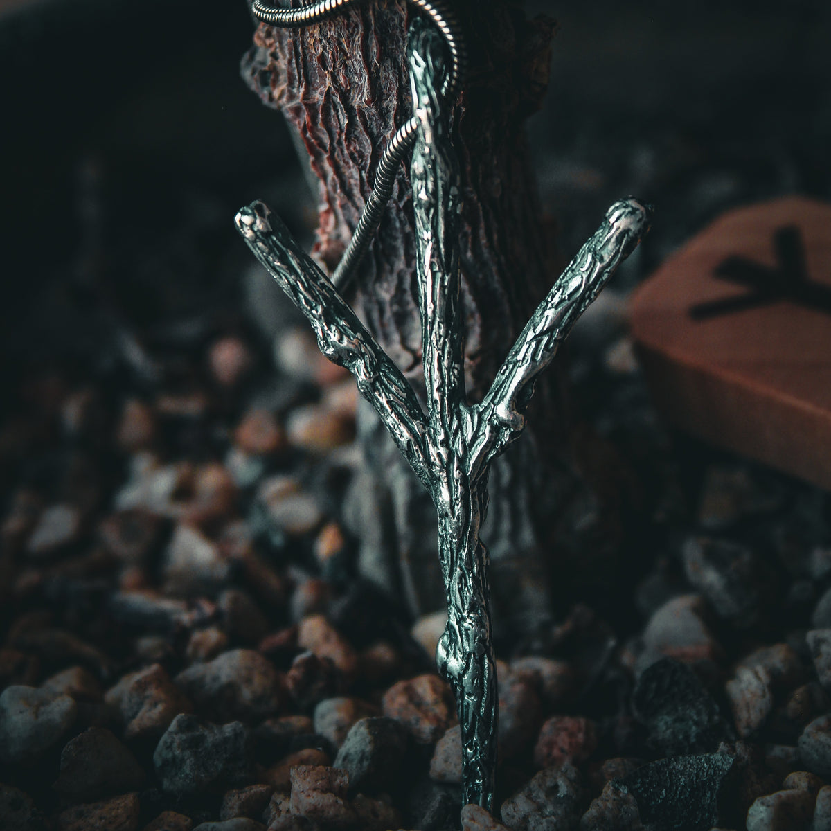 Algiz Runa - Hekau Jewelry