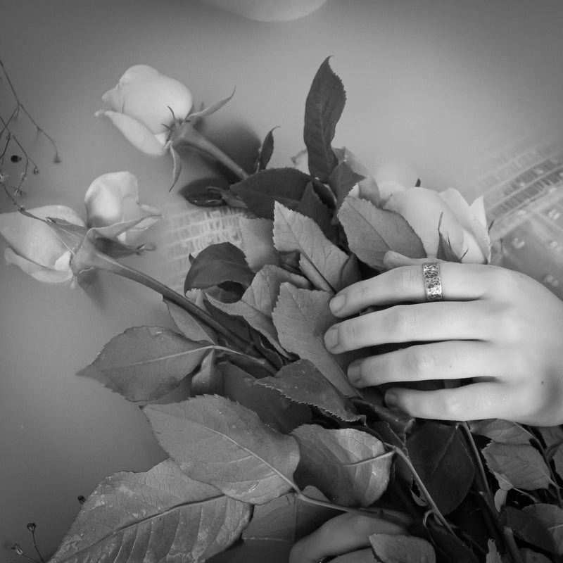 Anillo Banda Martillada - Hekau Jewelry