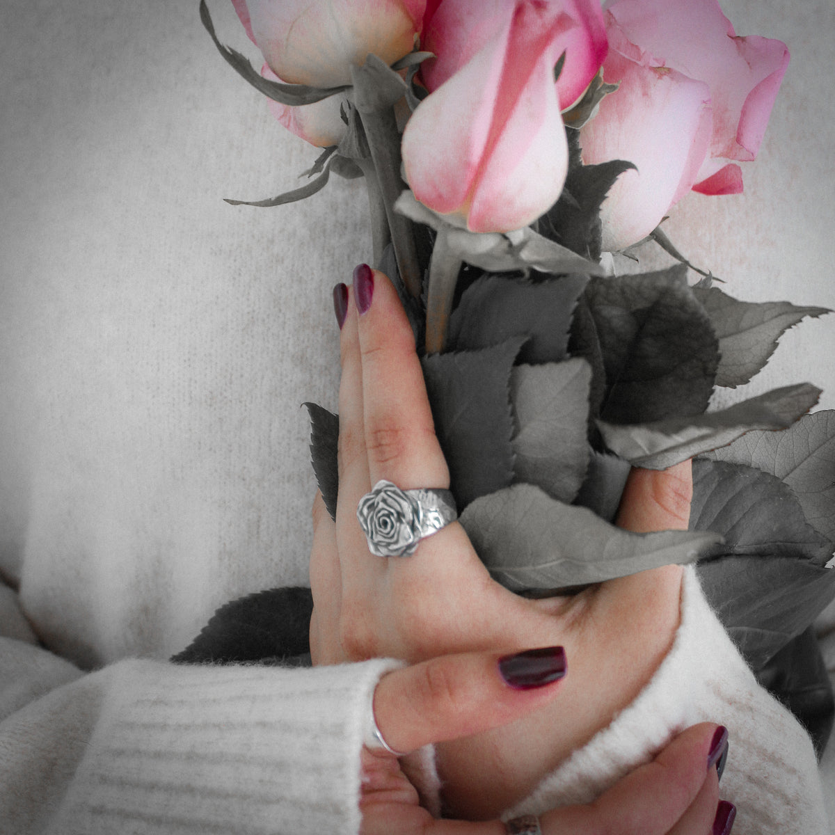 Anillo Rosa - Hekau Jewelry